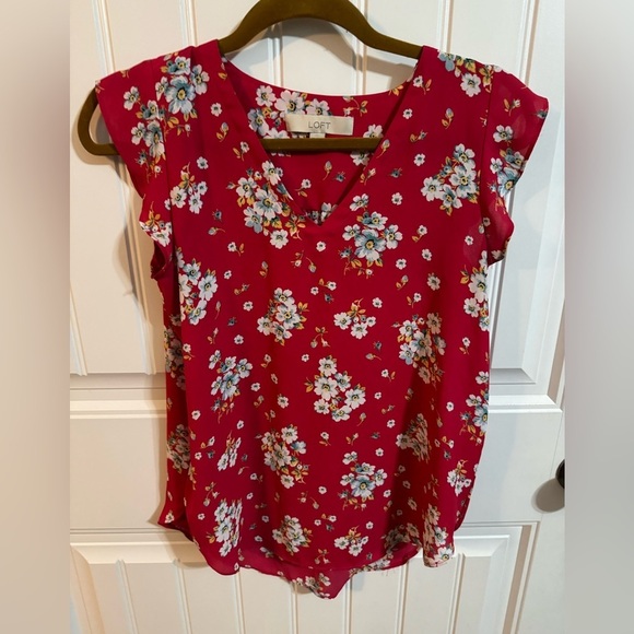 Loft Red and White Floral Ruffled Sleeve Blouse - Picture 2 of 7